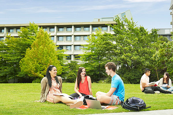 campus-3-lawn-sitting-students-landscape.jpg